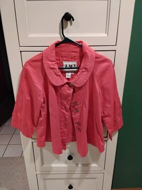 Ladies Coral Button-Front Jacket Top with Peter Pan Collar